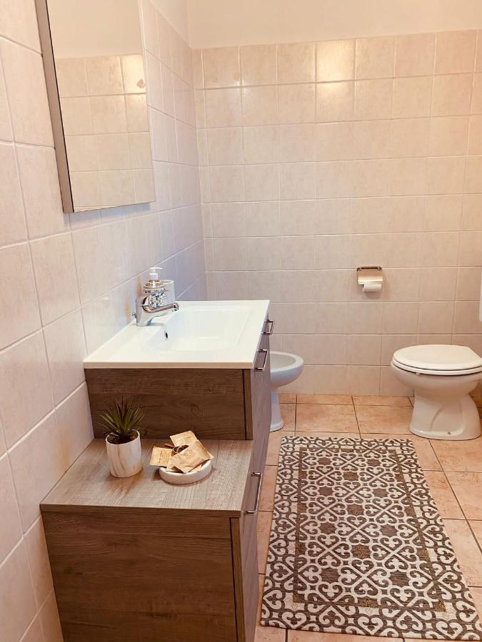 Corte 22 B&B E Appartamenti بورجومانارو المظهر الخارجي الصورة