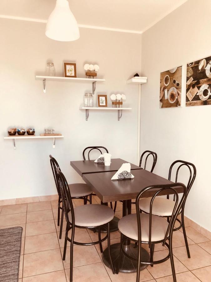 Corte 22 B&B E Appartamenti بورجومانارو المظهر الخارجي الصورة